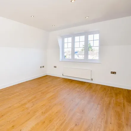 Image 3 - 20 North Town Road, Maidenhead, SL6 7JF, United Kingdom - Apartment for rent