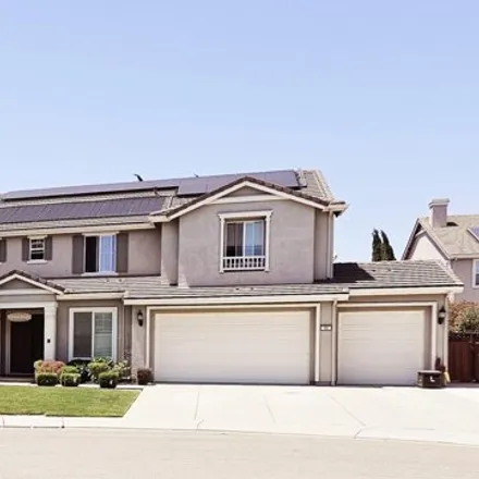 Buy this 5 bed house on 4 Vinca Court in Oakley, CA 94561