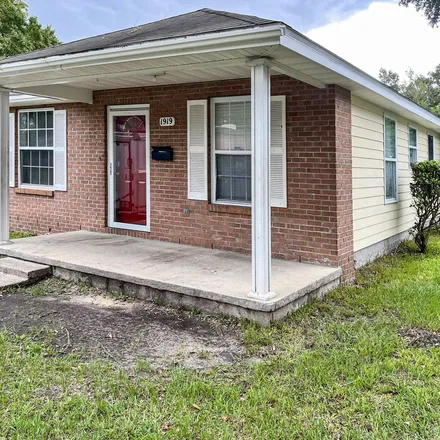 Rent this 1 bed apartment on 2039 West 9th Street in Grand Park, Jacksonville