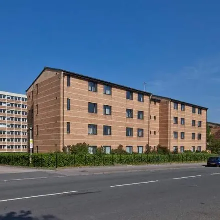 Image 1 - Dennis Bellamy Hall, Laisteridge Lane, Bradford, BD5 0NH, United Kingdom - Apartment for rent