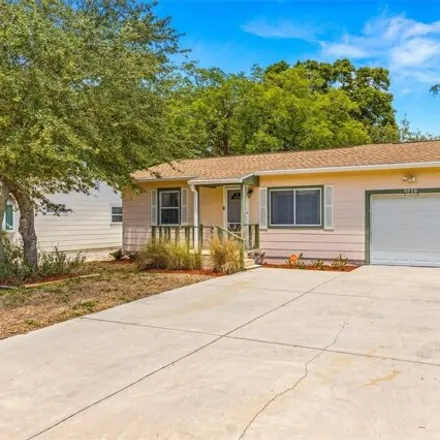 Buy this 2 bed house on 1408 Druid Trail in Clearwater, FL 33756