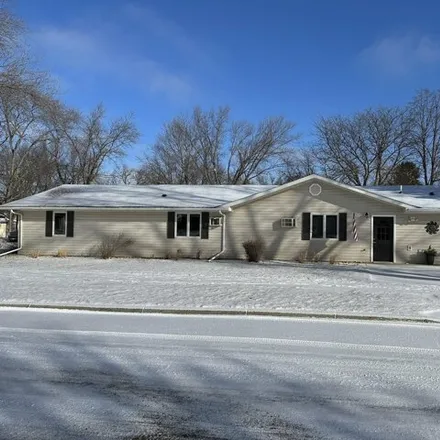 Image 2 - 277 7th Street West, Canby, Yellow Medicine County, MN 56220, USA - House for sale