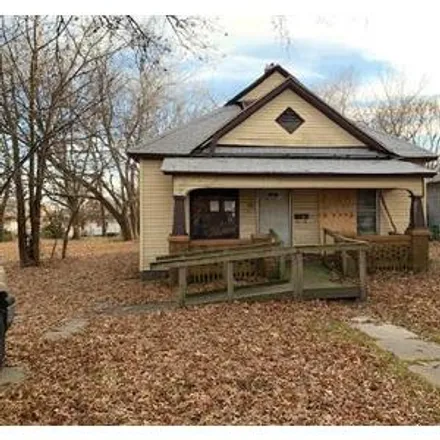 Buy this 2 bed house on Walgreens in West 20th Street, Pittsburg