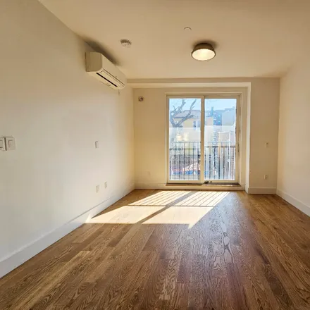 Rent this 1 bed house on 1516 Fulton St
