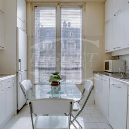 Image 5 - 2 Place des États-Unis, 75116 Paris, France - Apartment for rent