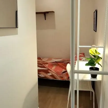 Rent this 7 bed apartment on Madrid in Calle de Julián Zugazagoitia, 13