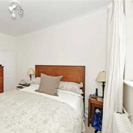 Image 5 - 12 Hyde Park Street, London, W2 2JN, United Kingdom - Townhouse for rent