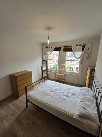 Rent this 1 bed room on 13 Albert Road in London, N4 3RR