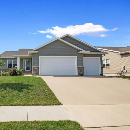Buy this 4 bed house on 195 Saddleback Road in Marion, IA 52302