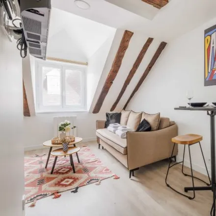 Rent this studio room on Paris in 7th Arrondissement, FR