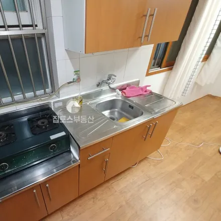 Image 2 - 서울특별시 송파구 삼전동 65-12 - Apartment for rent