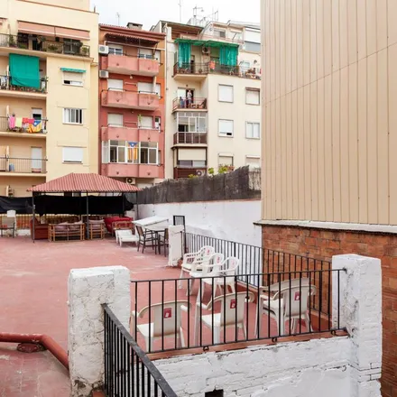 Image 4 - Carrer del Pintor Pahissa, 15, 08001 Barcelona, Spain - Apartment for rent