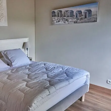 Rent this 1 bed house on 44760 Les Moutiers-en-Retz