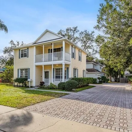 Image 2 - 2490 Formosa Avenue, Orlando, FL 32804, USA - House for sale