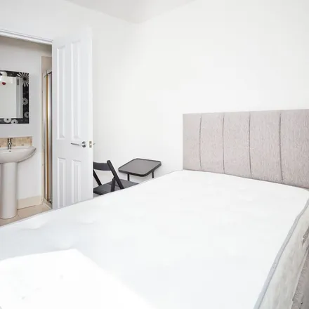 Rent this 1 bed apartment on Beersbridge Road in Upper Newtownards Road, Belfast