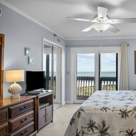 Rent this 3 bed condo on North Topsail Beach