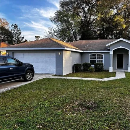 Rent this 3 bed house on 9312 Southeast 161st Street in Marion County, FL 34491