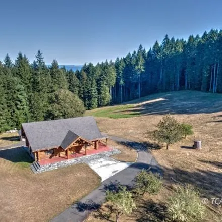 Buy this 3 bed loft on 7602 Fickle Hill Road in Arcata, CA 95521
