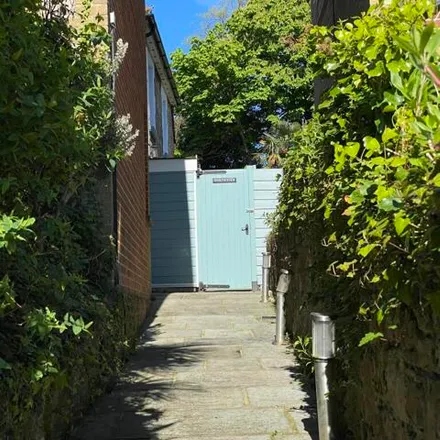 Image 4 - Gulls Cry, Oakhill Road, Pondwell, PO34 5AL, United Kingdom - House for sale