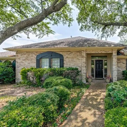 Rent this 4 bed house on 6116 Southern Knoll Drive in Dallas, TX 75248