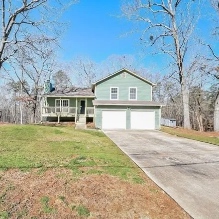 Rent this 3 bed house on 3015 Clear Water Drive in Douglas County, GA 30135