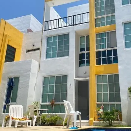 Buy this 3 bed house on Avenida Copacabana in 39300 Acapulco, GRO