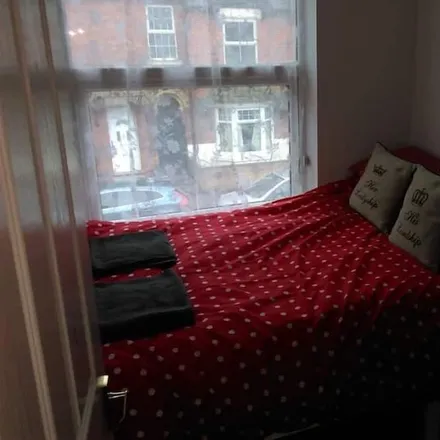 Image 7 - Kettering Town, NN16 0HE, United Kingdom - Apartment for rent