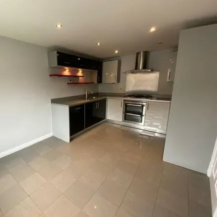 Image 4 - Annie Smith Way, Huddersfield, HD2 2GD, United Kingdom - Townhouse for rent