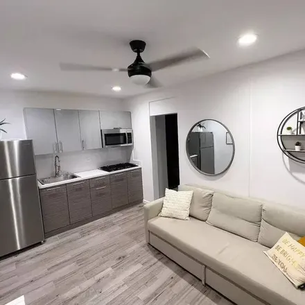 Rent this 2 bed apartment on Puerto Rico in Calle Maldonado, 03181 Torrevieja