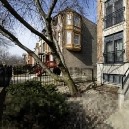 Buy this 3 bed condo on 2226 West Monroe Street in Chicago, IL 60612