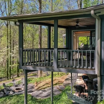 Image 4 - 122 Village Road, Youngs Mountain, Rutherford County, NC 28746, USA - House for sale