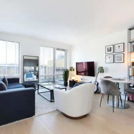 Buy this 2 bed apartment on Gym On London in Chatfield Road, London