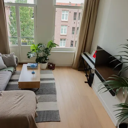 Rent this studio apartment on 1055 LS Amsterdam