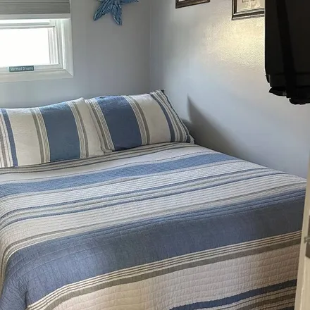 Rent this 1 bed apartment on Ocean City