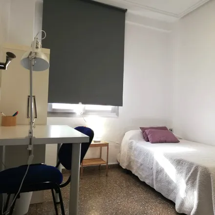 Rent this 3 bed room on Carrer del Clariano in 46021 Valencia, Spain