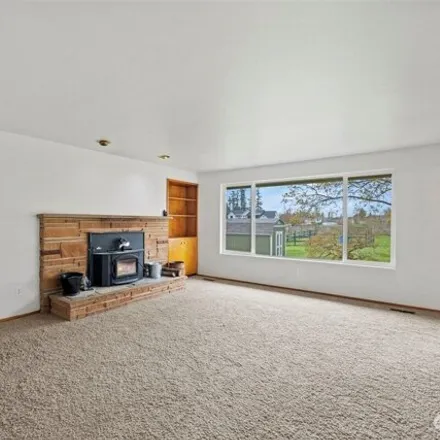 Image 5 - 2381 16th Street East, Edgewood, WA 98372, USA - House for sale