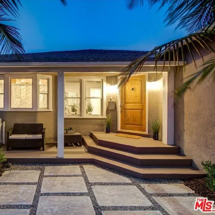 Image 2 - 7517 Naylor Avenue, Los Angeles, CA 90045, USA - House for sale