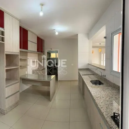 Buy this 3 bed house on Avenida Silvestre Oliveira in Caxambu, Jundiaí - SP