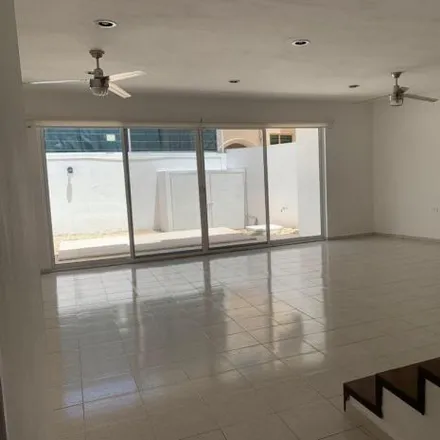 Rent this 3 bed house on Calle 45 in 97117 Mérida, YUC