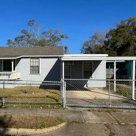 Buy this 2 bed house on 1492 Grove Street in Mobile, AL 36605
