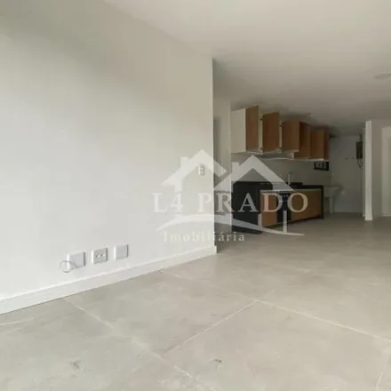 Buy this 2 bed apartment on Estrada do Calembe in Nogueira, Petrópolis - RJ