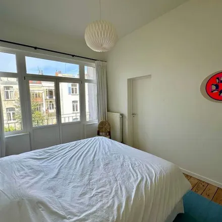 Rent this 1 bed townhouse on Rue des Liégeois - Luikenaarsstraat 39 in 1050 Ixelles - Elsene, Belgium