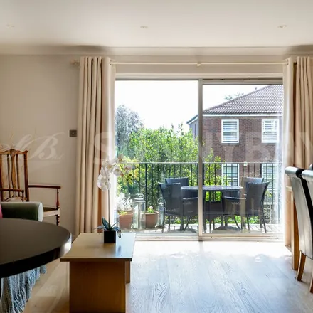 Image 3 - Albert Drive, London, SW19 6LB, United Kingdom - Apartment for rent