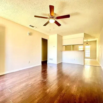 Image 3 - The House Buy, Pine Meadow Drive, Kennedale, Tarrant County, TX 76060, USA - House for rent