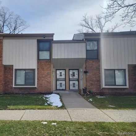 Rent this 2 bed townhouse on 21809 McClung Avenue in Southfield, MI 48075