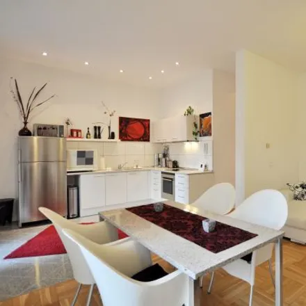 Rent this 3 bed apartment on Düsselstraße 67 in 40219 Dusseldorf, Germany