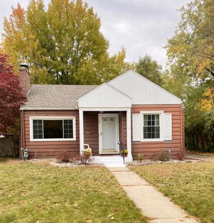 Buy this 2 bed house on Meadowlawn Avenue West in Orchard Park, Battle Creek