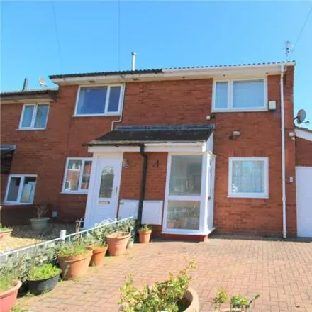 Buy this 2 bed duplex on Nant Park Court in Wallasey, CH45 1NP