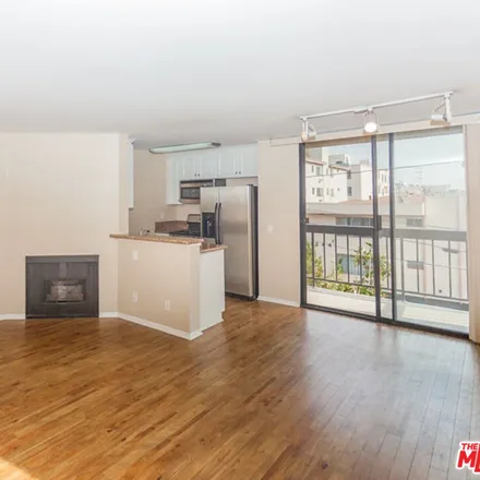 Image 2 - 7320 Hawthorn Avenue, Los Angeles, CA 90046, USA - House for rent