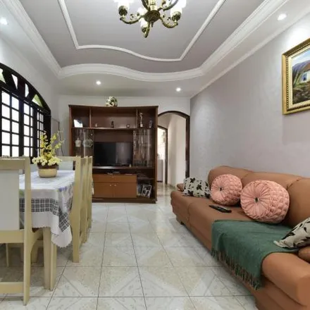 Buy this 3 bed house on Avenida Edilu in Independência, São Bernardo do Campo - SP